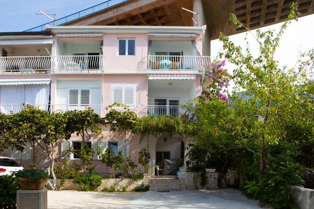Apartmani Miki Podgora Buitenkant foto